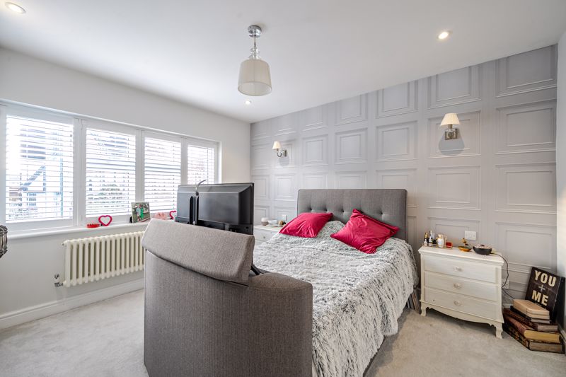 Bedroom- click for photo gallery